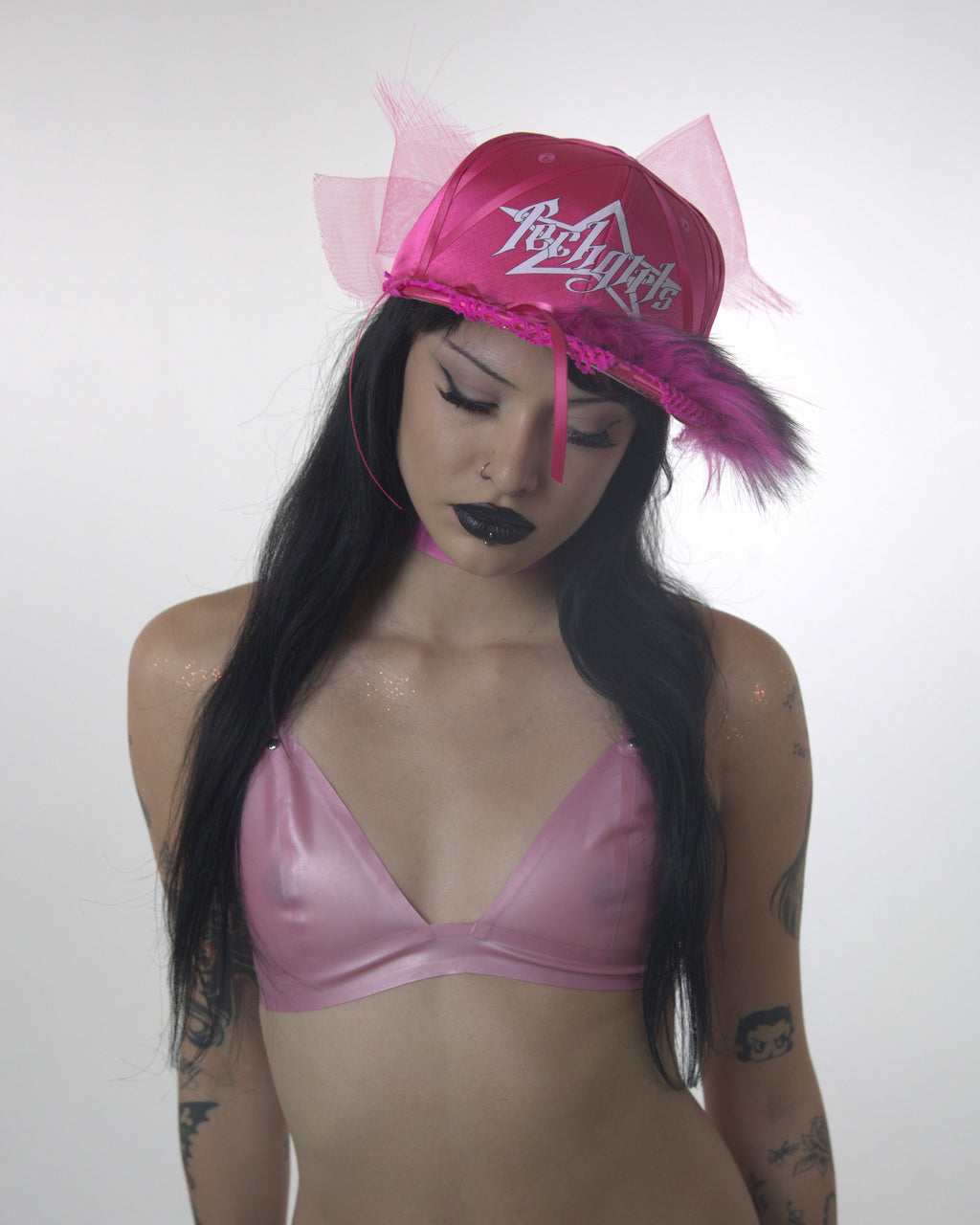 RAVER G1RL