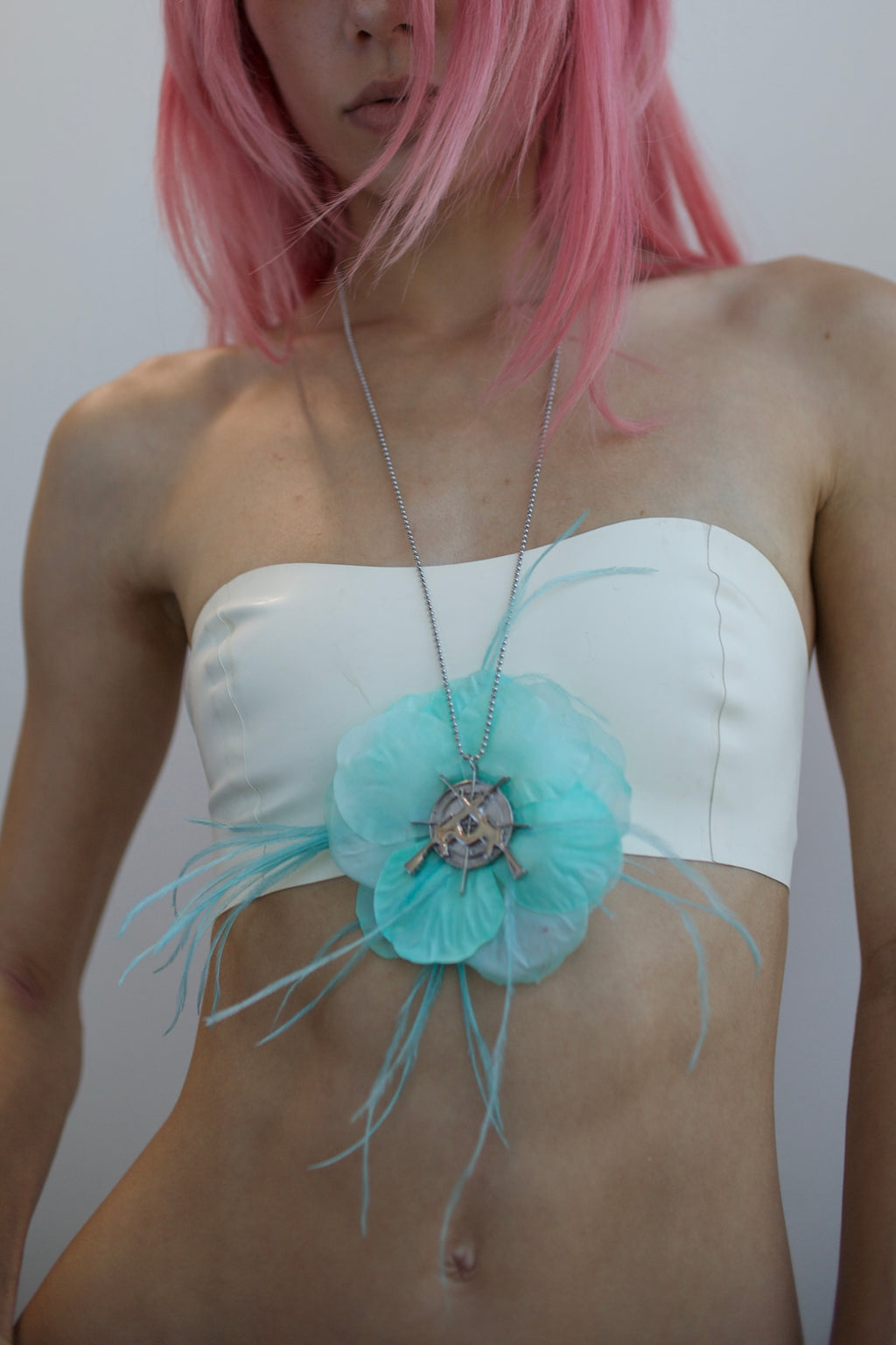 MINT BLUE FLOWER ACCESORY