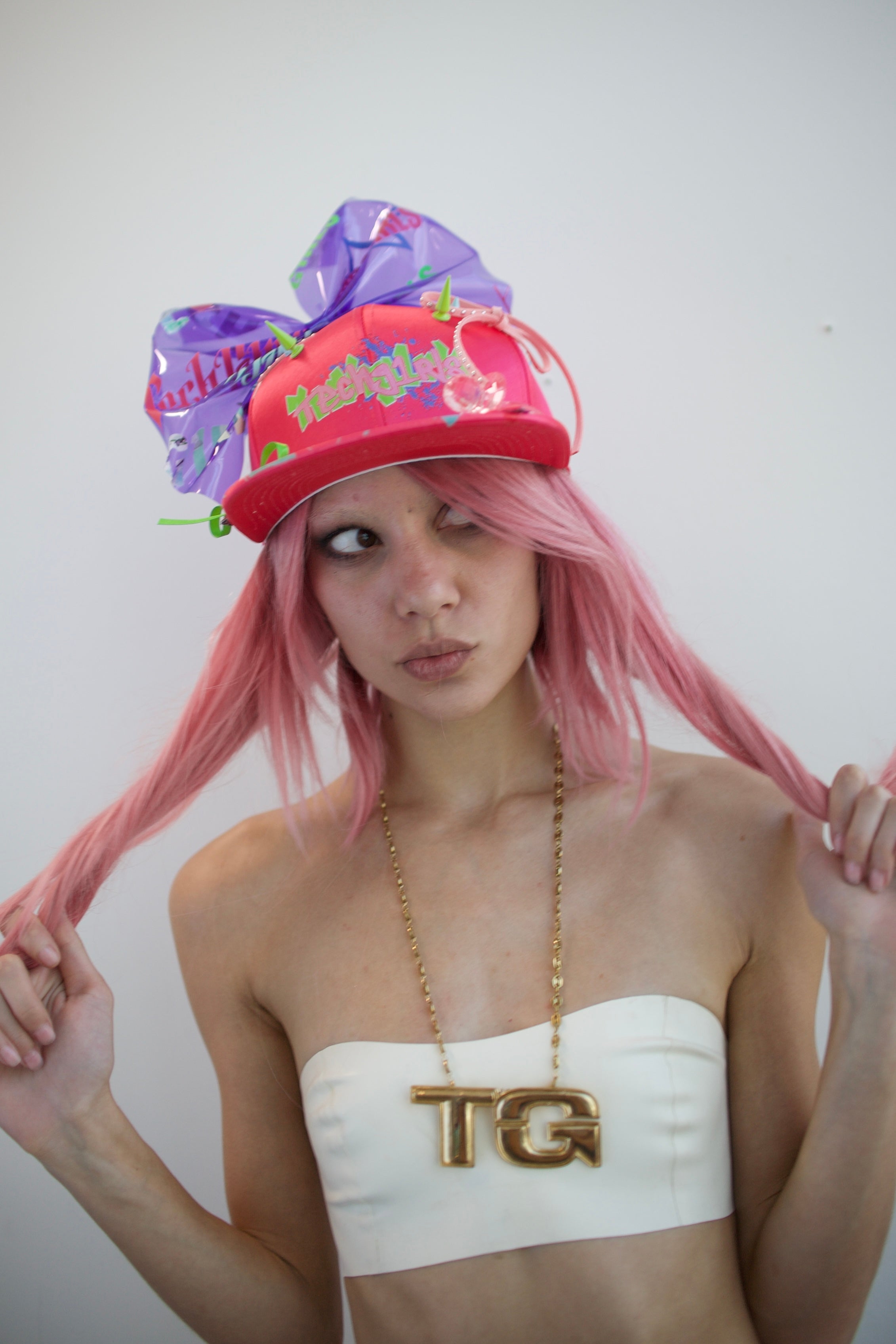 TECHG1RLS HAT